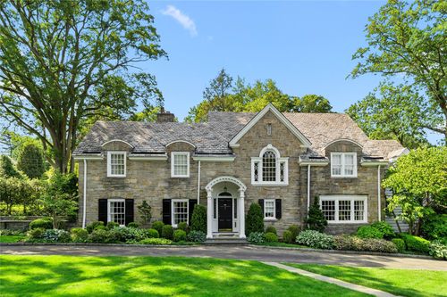133 Hampshire Road, Yonkers, NY, 10708 | Card Image