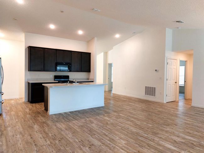 1614 Sw Sylvester Ln, House other with 4 bedrooms, 2 bathrooms and null parking in Port St. Lucie FL | Image 4