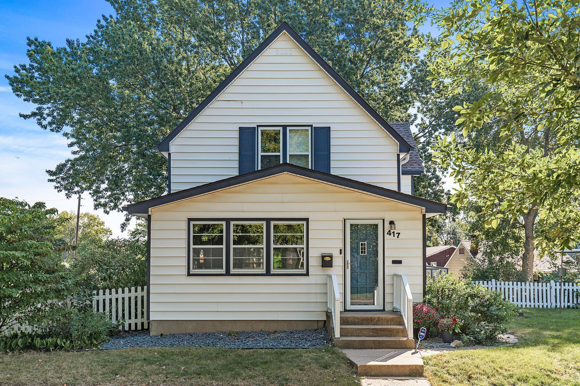11th Ave, Hopkins, MN 55343