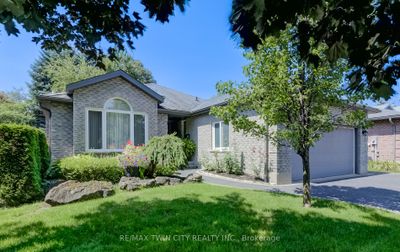 124 Rose Bridge Cres, House other with 2 bedrooms, 3 bathrooms and 4 parking in Cambridge ON | Image 1