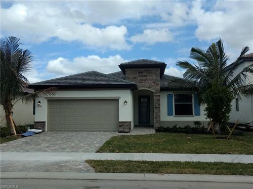9238 Shadow Oak Ln, NAPLES, FL, 34120-5270 | Card Image