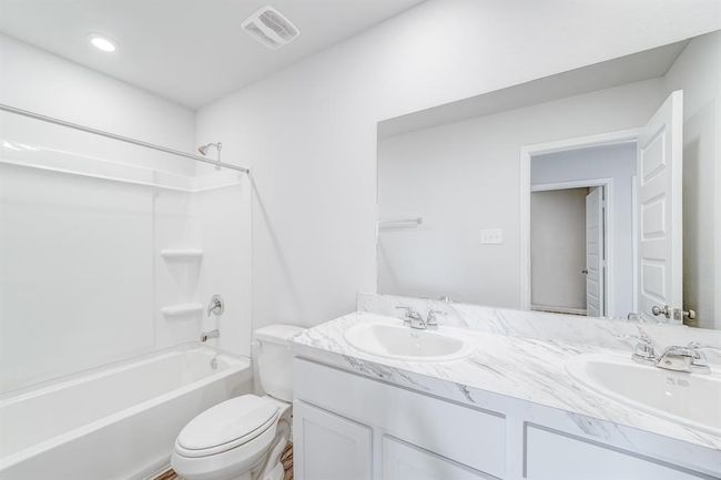 110 Pine Burr St, House other with 5 bedrooms, 3 bathrooms and 2 parking in Lufkin TX | Image 20