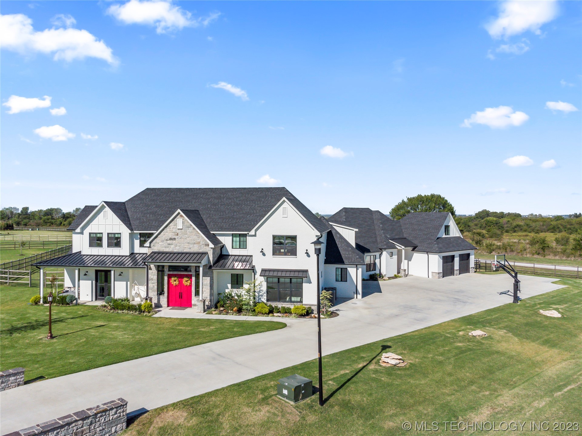 Emerson Loop, Owasso, OK 74055
