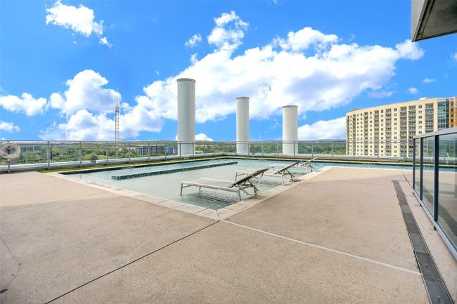 View of swimming pool | Image 32