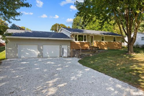 719 Schilpp Ct, Hopedale, IL, 61747-9203 | Card Image