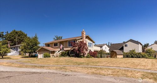 624 Sw 2nd Ave, Oak Harbor, WA, 98277-5301 | Card Image