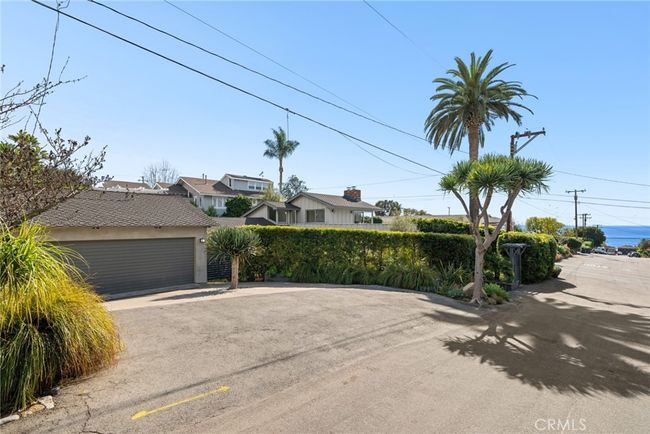 1900 Catalina, House other with 3 bedrooms, 4 bathrooms and 2 parking in Laguna Beach CA | Image 38