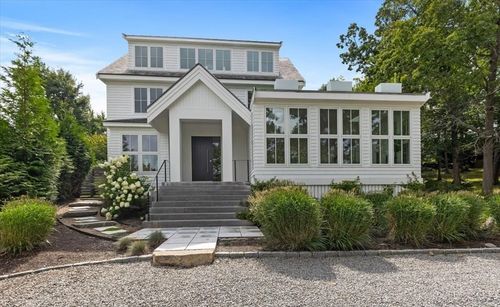 86 Atlantic Ave, Cohasset, MA, 02025-1809 | Card Image