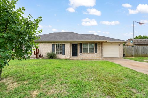 1105 Ashwood Ct, Cleburne, TX, 76033-6945 | Card Image