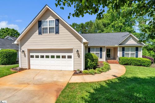 8 Pheasant Ridge Dr, Taylors, SC, 29687-1803 | Card Image