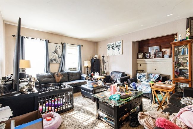 92 N Main St, House other with 4 bedrooms, 4 bathrooms and 7 parking in Raynham MA | Image 16
