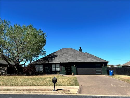 100 Nw Apple Blossom, Bentonville, AR, 72712 | Card Image