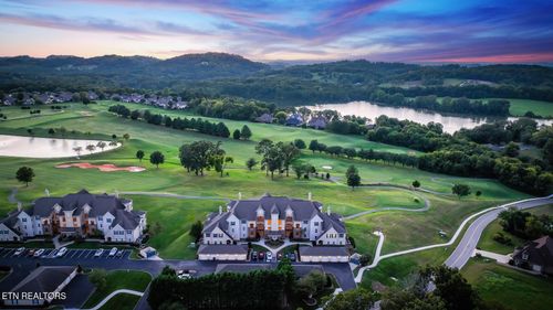 apt-102-565 Rarity Bay Pkwy, Vonore, TN, 37885-5317 | Card Image