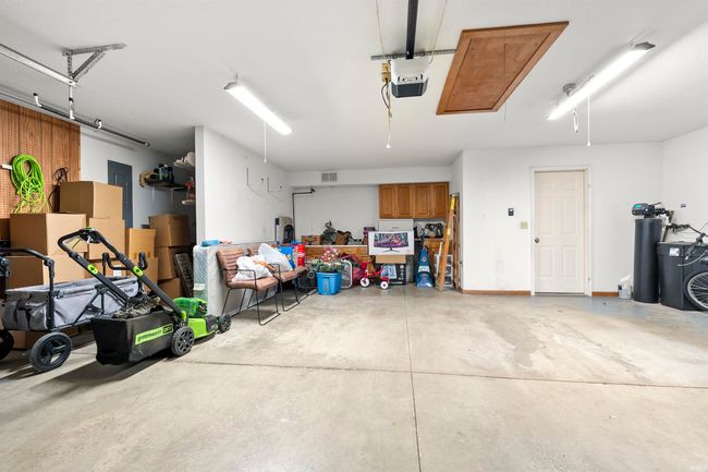 12123 Carroll Creek Run, House other with 4 bedrooms, 3 bathrooms and null parking in Fort Wayne IN | Image 26