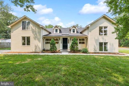 423 Shetlands Ln, GLEN BURNIE, MD, 21061-6112 | Card Image