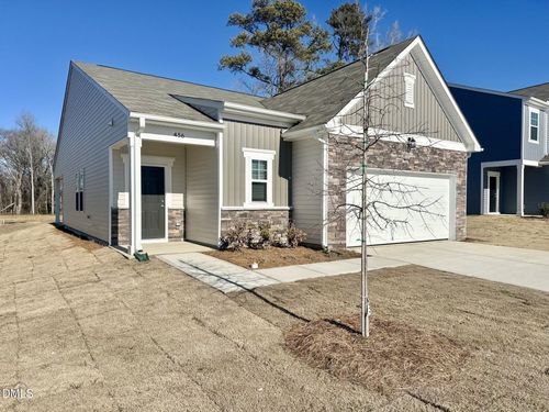689 Essex Rd, Nashville, NC, 27856-5505 | Card Image
