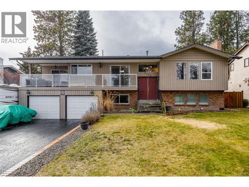 2152 Alexander Pl, Kelowna, BC, V1Z2X5 | Card Image