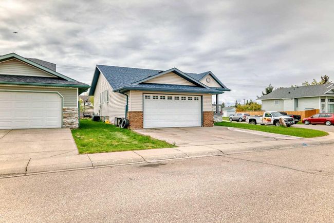 1 Madison Court, House other with 5 bedrooms, 3 bathrooms and 4 parking in Strathmore AB | Image 6