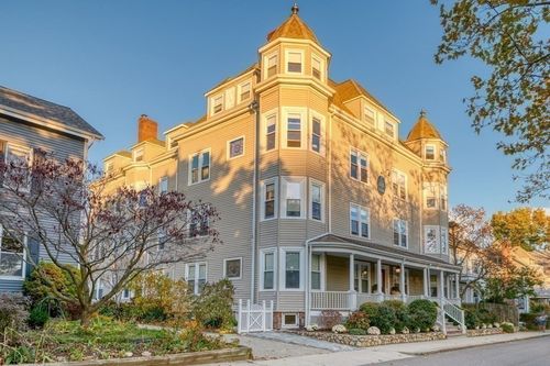4-173 Davis, Brookline, MA, 02445 | Card Image