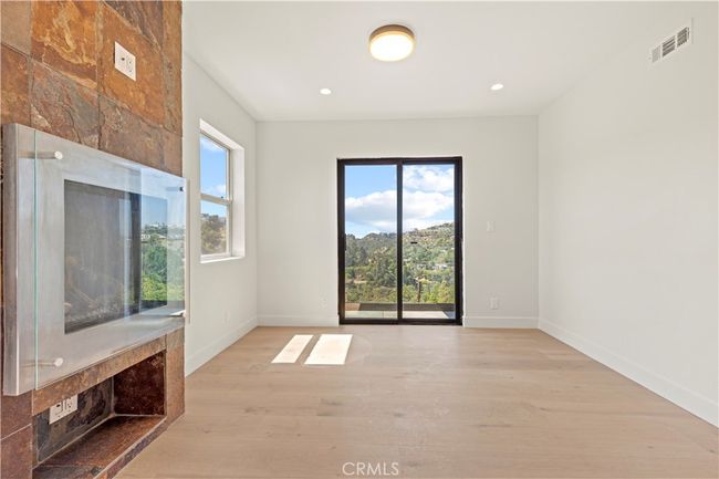 8280 Grand View Dr, House other with 3 bedrooms, 4 bathrooms and 2 parking in LOS ANGELES CA | Image 21