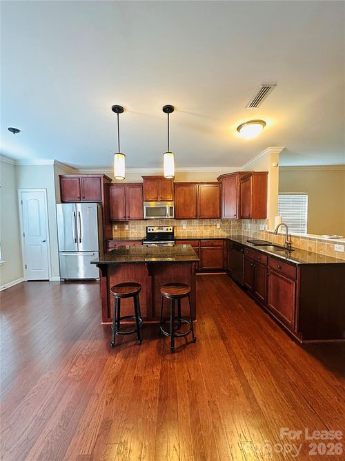 9704 Hanberry Blvd, Charlotte, NC, 28213-0224 | Card Image