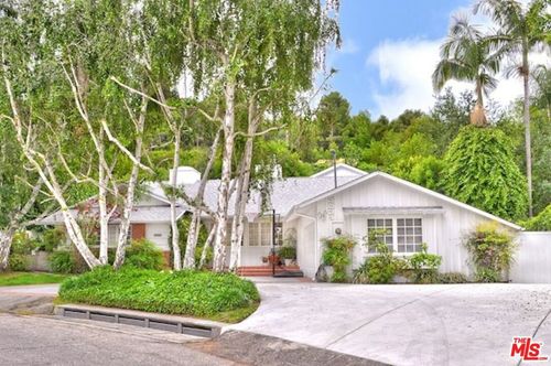 4031 Hollyline Ave, Sherman Oaks, CA, 91423-4601 | Card Image