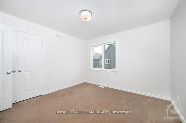 240 Trollius Way, House other with 6 bedrooms, 4 bathrooms and 4 parking in Gloucester ON | Image 17