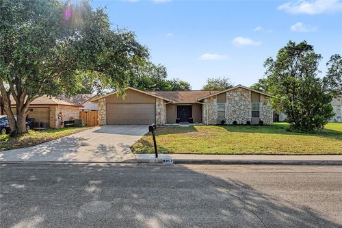 8307 Knute Rockne St, San Antonio, TX, 78240-2934 | Card Image