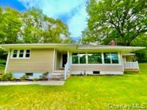 9 San Souci Dr, Pawling, NY, 12564-1845 | Card Image