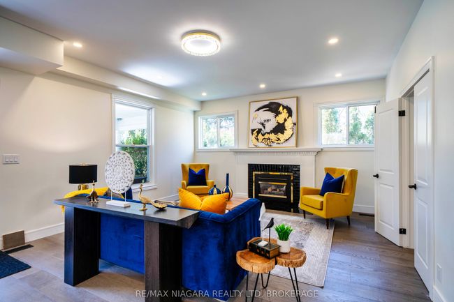 269 King St, House other with 4 bedrooms, 6 bathrooms and 4 parking in Niagara on the Lake ON | Image 12