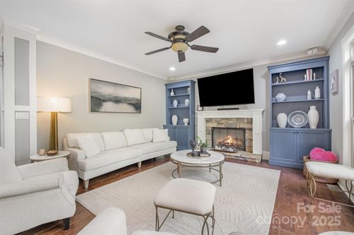 1713 Mt Isle Harbor Dr, Charlotte, NC, 28214-5404 | Card Image