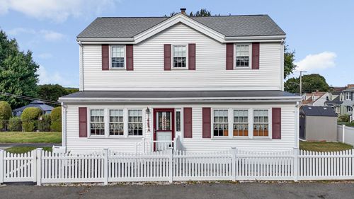 5 Grover St, Revere, MA, 02151-2005 | Card Image