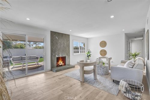 724 S Sail St, Santa Ana, CA, 92704-1873 | Card Image