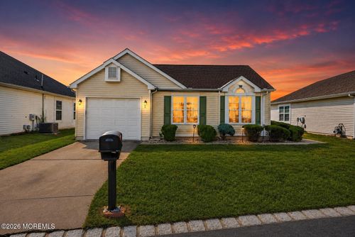 5 Eaton Ct, Jackson, NJ, 08527-3936 | Card Image