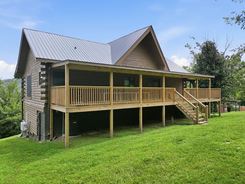 16 Eckert Ln, Pleasant Shade, TN, 37145-1201 | Card Image