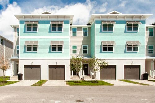1273 Savona Dr Ne, St Petersburg, FL, 33702-1556 | Card Image