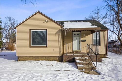 5315 Edgewood St, Dearborn Heights, MI, 48125-3233 | Card Image