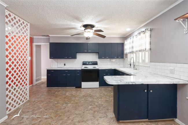 1002 S Pioneer Dr, House other with 3 bedrooms, 2 bathrooms and null parking in Abilene TX | Image 13
