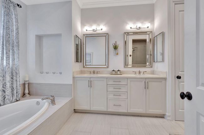 147 N Cannery Row Cir, Condo with 3 bedrooms, 4 bathrooms and null parking in Delray Beach FL | Image 26