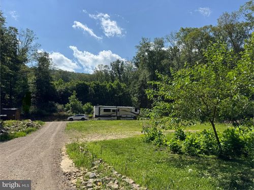 2979 Trout Run Rd, WARDENSVILLE, WV, 26851-8026 | Card Image