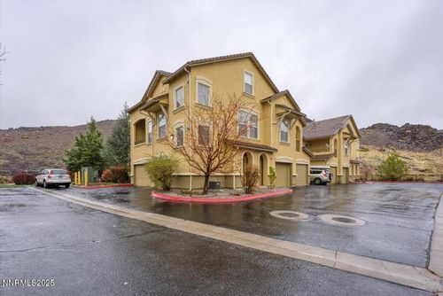 924-9050 Double R Blvd, Reno, NV, 89521-4911 | Card Image