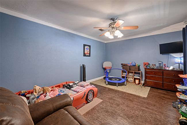 928 Maple St, House other with 4 bedrooms, 2 bathrooms and null parking in Howe TX | Image 13