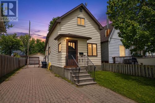 346 Harold St N, Thunder Bay, ON, P7C4C6 | Card Image