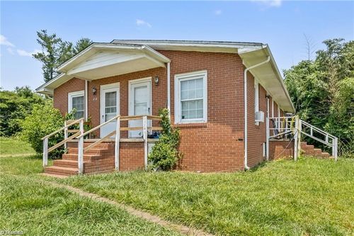 a-and-b-525 Weaver Avenue, Archdale, NC, 27263 | Card Image