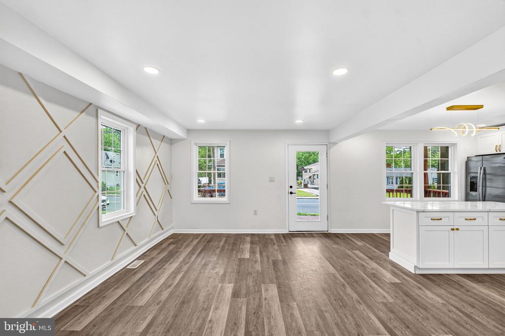 Residential in LAWNSIDE 4