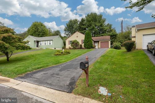 1209 New Hampshire Ln, DOWNINGTOWN, PA, 19335-3804 | Card Image