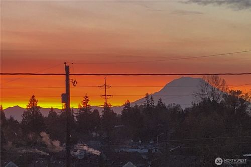 402 S 59th St, Tacoma, WA, 98408-6439 | Card Image