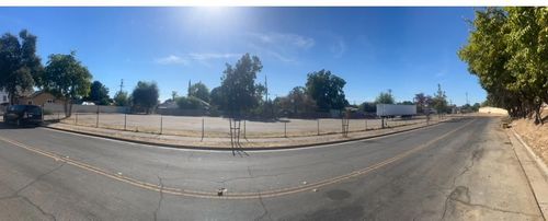 2136 E Market St, Stockton, CA, 95205-5631 | Card Image