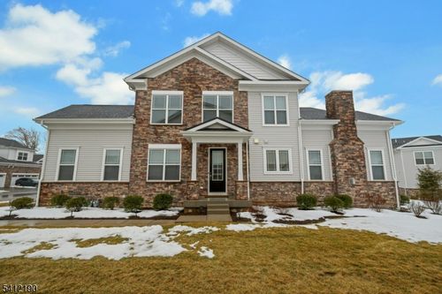 12 Stone Ct, Morristown, NJ, 07960-3177 | Card Image