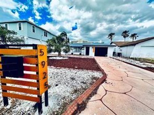 5925 Beverly Dr, HUDSON, FL, 34667-1508 | Card Image